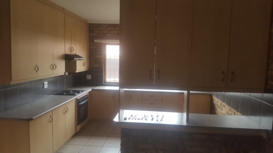 18 Bedroom Property for Sale in Oudorp North West